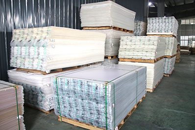 為什么亞克力板會變模糊