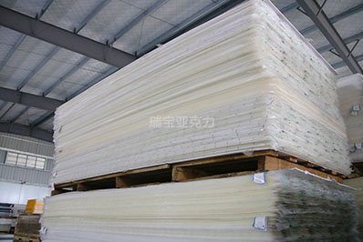 浴室背景墻選什么顏色亞克力板材